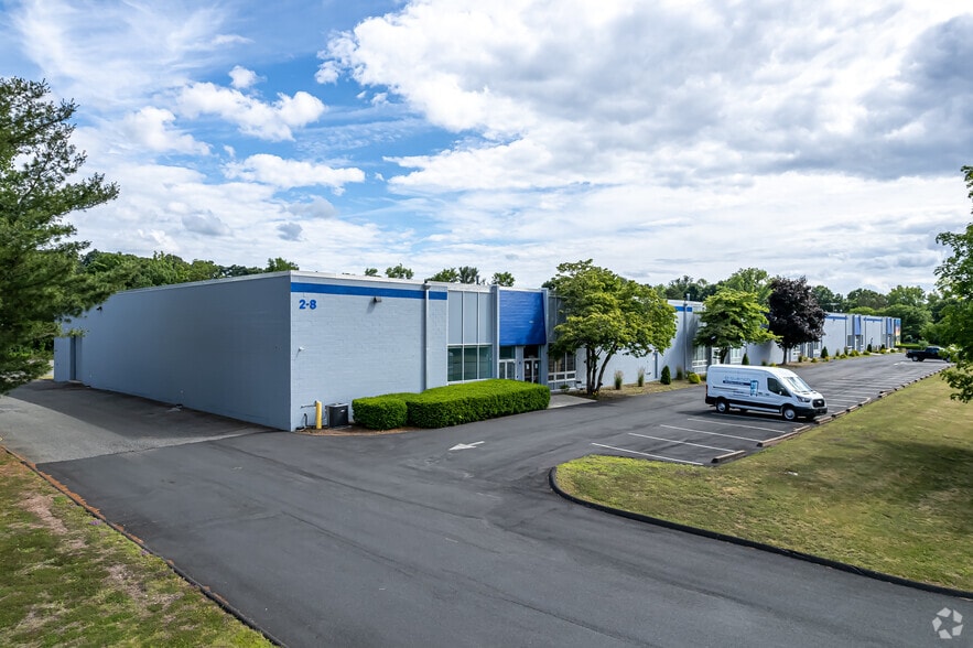 More Photos Of 2-8 Progress Dr, Manchester Warehouse For Lease