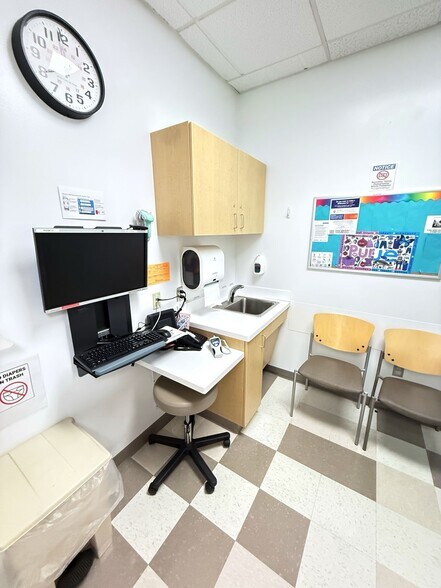 More Photos Of 573-583 S Yearling Rd, Whitehall Unknown For Lease