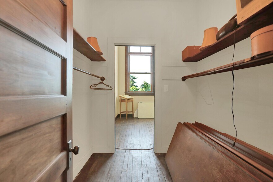 More Photos Of 111 S Walnut St, Edinburgh Theater Concert Hall For Sale