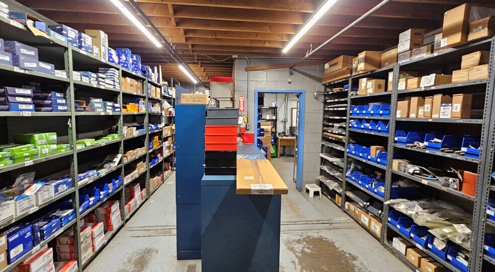 More Photos Of 191 Dalton Ave, Kingston Manufacturing For Lease