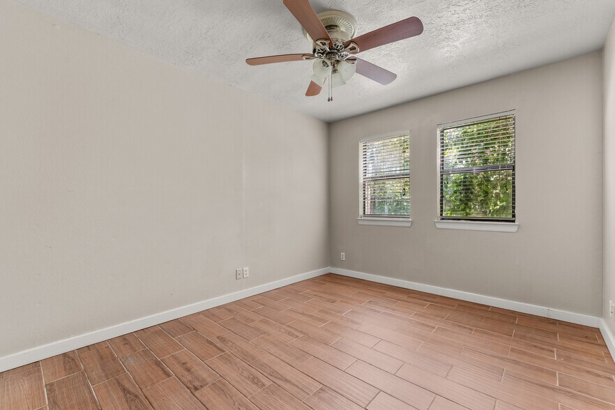 More Photos Of 2800 Stewart Dr, Waco Apartments For Sale