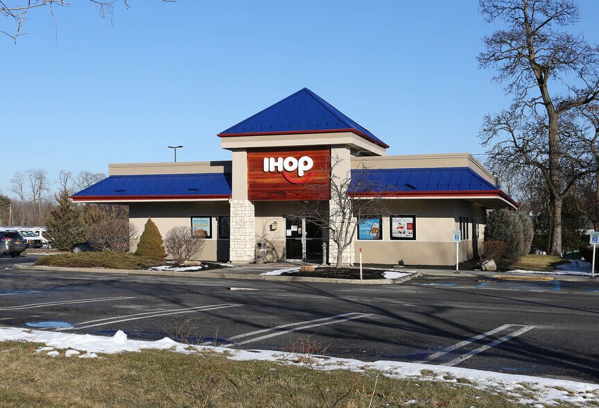 More Photos Of 2518-2572 South Rd, Poughkeepsie Unknown For Lease