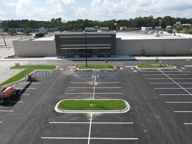 More Photos Of 10125 Highway 17 Byp, Murrells Inlet Unknown For Lease