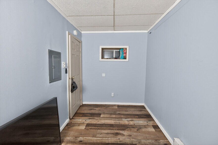 More Photos Of 427 S Pearl St, Albany Storefront Retail Residential For Sale