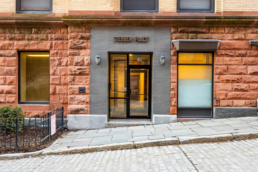 More Photos Of 40 Steuben Pl, Albany Apartments For Lease