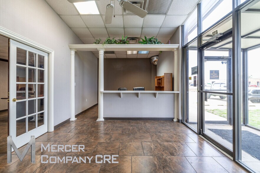 More Photos Of 813 SE 84th St, Oklahoma City Manufacturing For Sale
