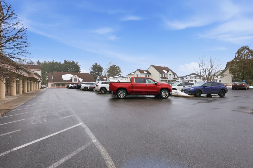 More Photos Of 200 Center St, Ludlow Medical For Sale