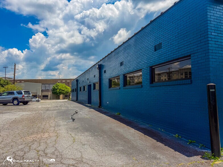 More Photos Of 558 Medlock Rd, Decatur General Retail For Sale