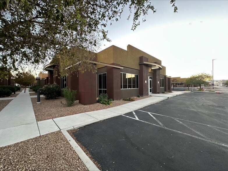 More Photos Of 3668 E Sunset Rd, Las Vegas Medical For Sale