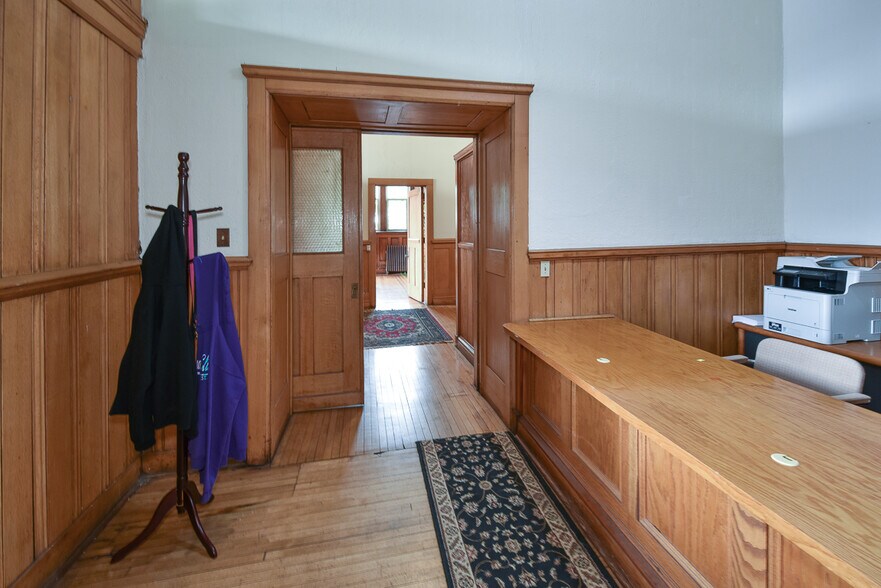 More Photos Of 4403 St Clair Ave, Cleveland Coworking Space
