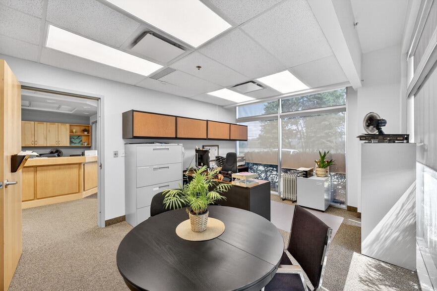 More Photos Of 5700 1st St SW, Calgary Warehouse For Sale