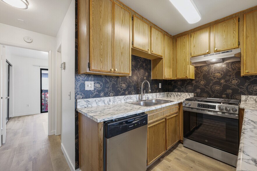 More Photos Of 4655 33rd St, San Diego Apartments For Sale