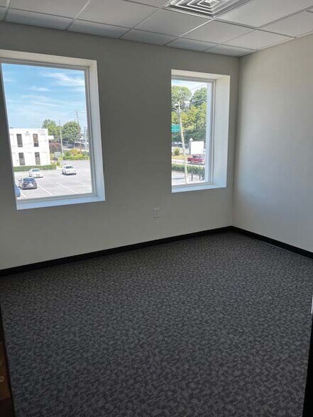 More Photos Of 1706 Northeast Expy, Atlanta Office For Lease