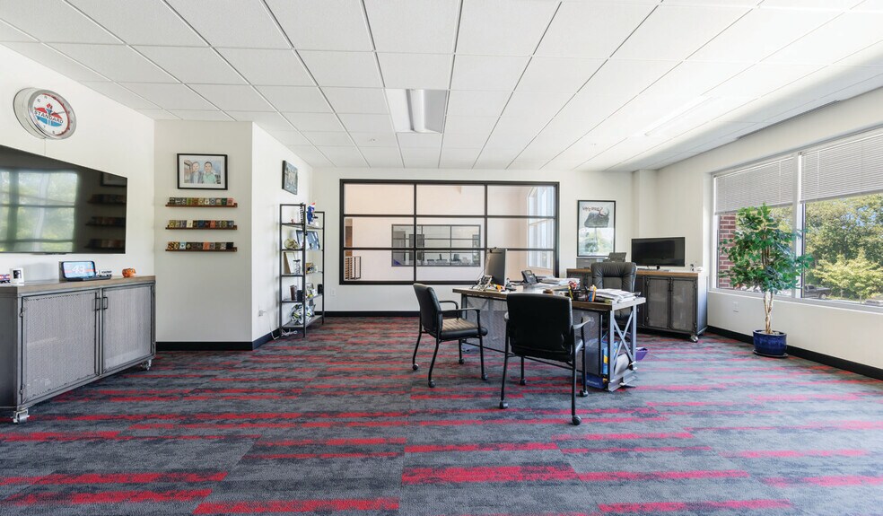 More Photos Of 160 New Britain Blvd, Chalfont Office For Sale