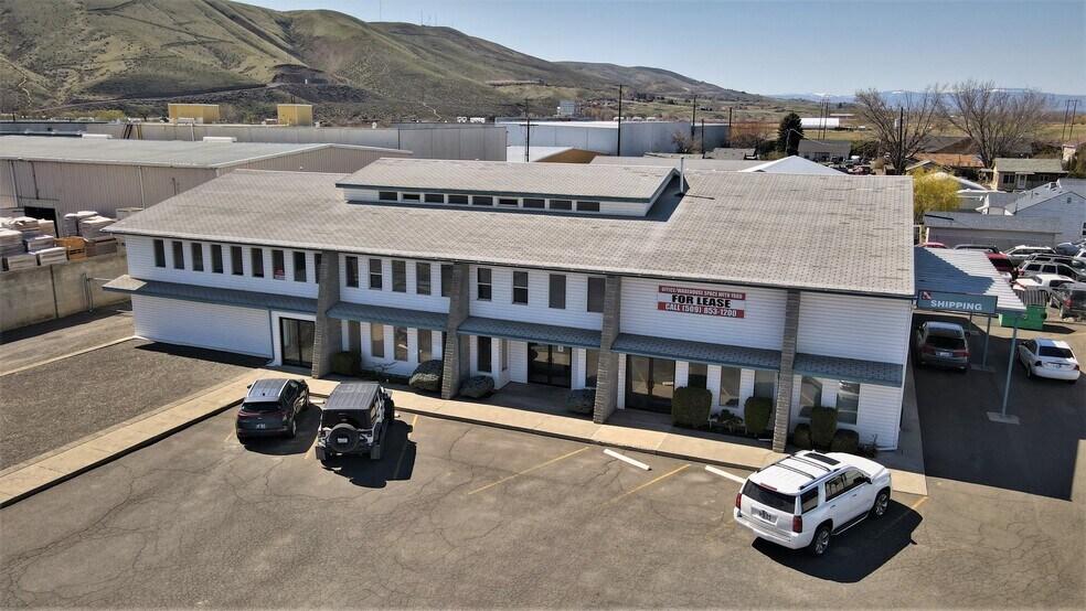 Primary Photo Of 4206 Main St, Union Gap Office For Lease