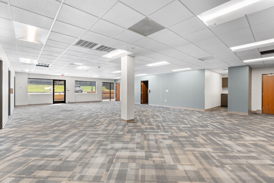 More Photos Of 8637 Fredericksburg Rd, San Antonio Storefront Retail Office For Lease