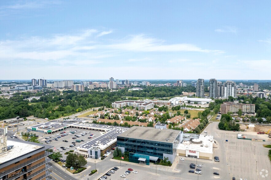 More Photos Of 50 Westmount Rd N, Waterloo Office For Lease