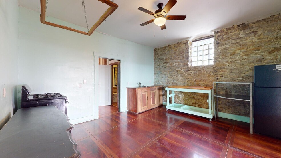 More Photos Of 6911-6917 S Broadway, Saint Louis Storefront Retail Residential For Sale