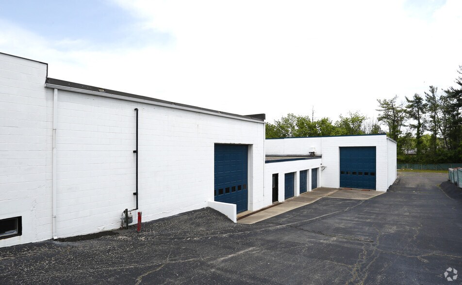 More Photos Of 7200 Colerain Ave, Cincinnati Industrial For Lease