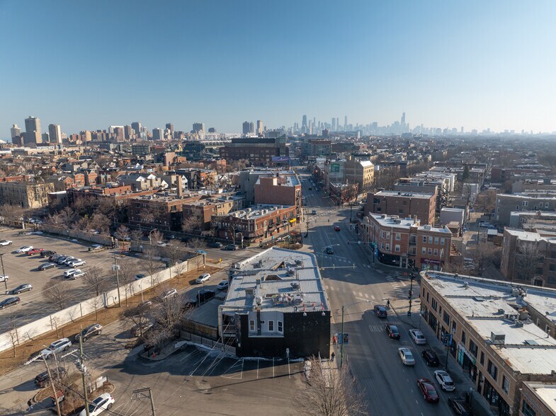 More Photos Of 3801-3809 N Clark St, Chicago Restaurant For Sale