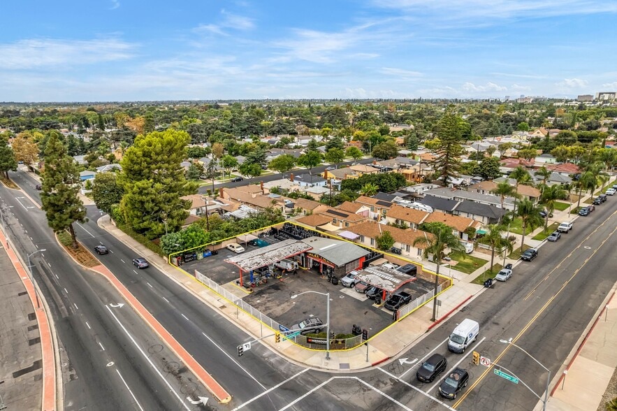 Primary Photo Of 1440 S Broadway, Santa Ana Freestanding For Sale