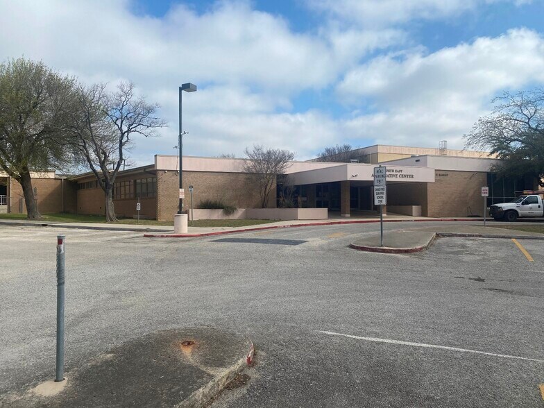 Primary Photo Of 103 W Rampart Dr, San Antonio Specialty For Sale