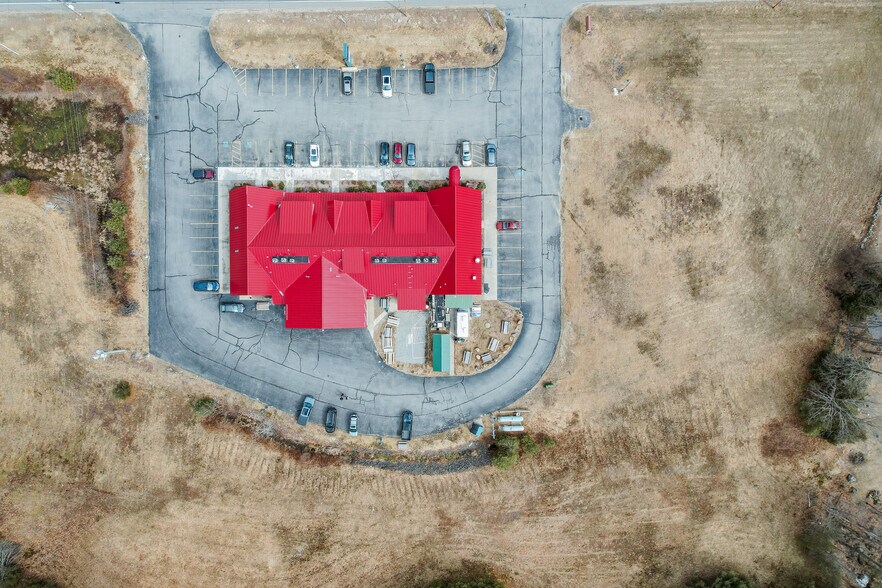 More Photos Of 185 Main St, Cornish Freestanding For Sale