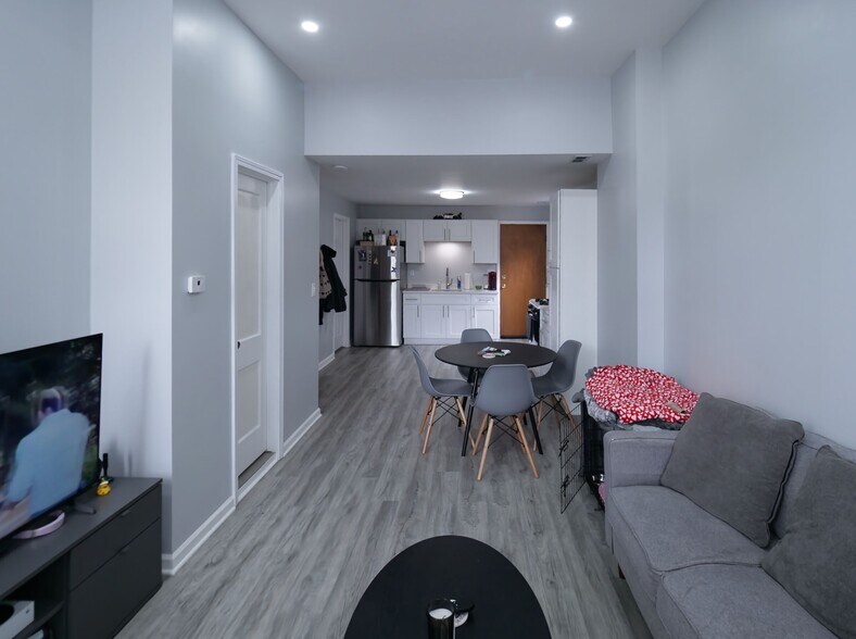 More Photos Of 2312 W 21st St, Chicago Apartments For Sale