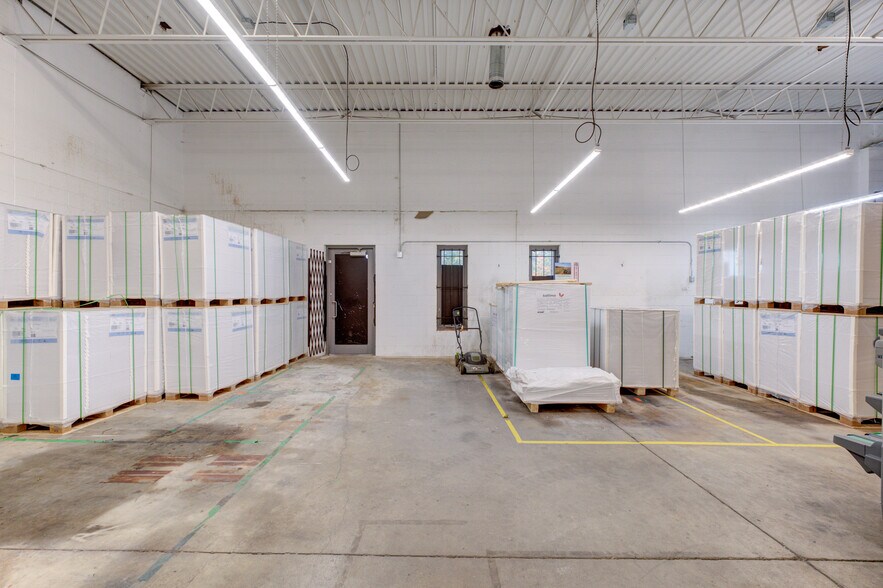 More Photos Of 26 Tamara Pl, Brantford Distribution For Sale