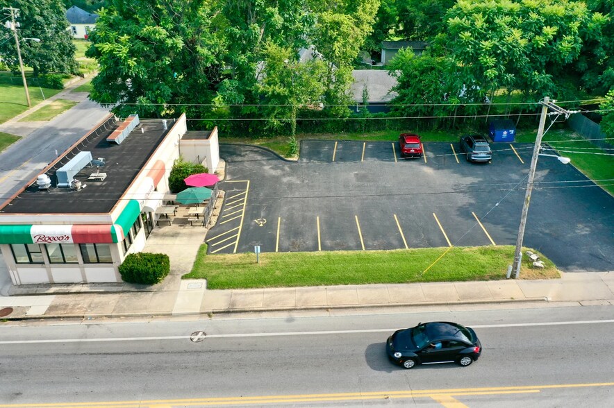 More Photos Of 834 E Division St, Springfield Restaurant For Sale