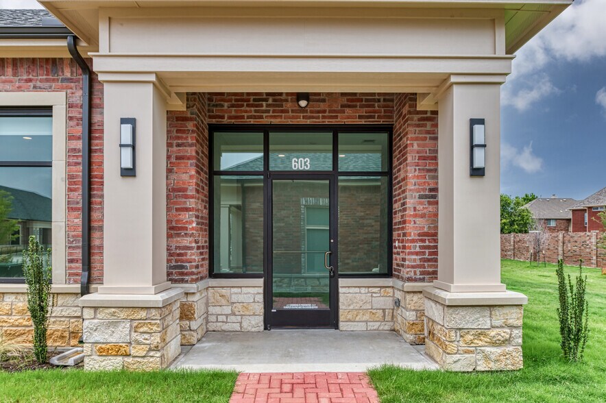 More Photos Of 7700 Preston Rd, Frisco Office For Lease