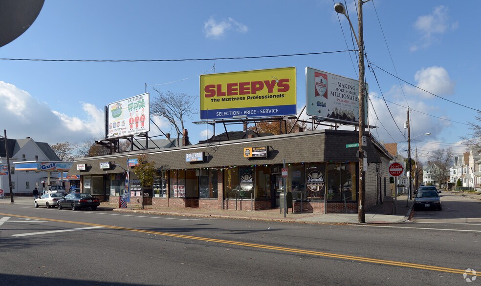 More Photos Of 704-712 Broadway, Pawtucket Storefront For Lease