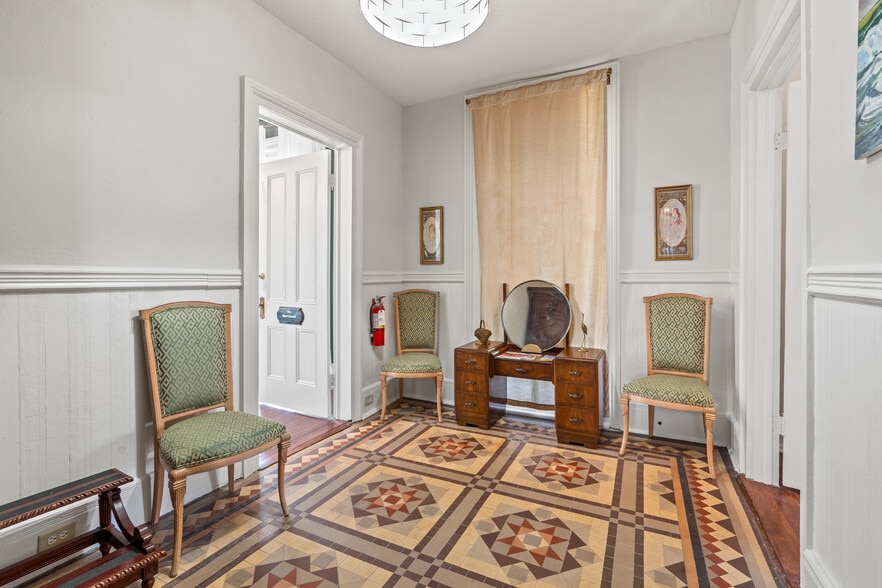 More Photos Of 1103 33rd St, Galveston Hotel For Sale