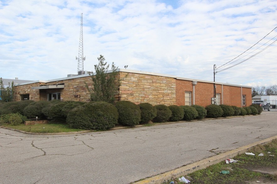 More Photos Of 1318 W Pine St, Hattiesburg Office For Lease