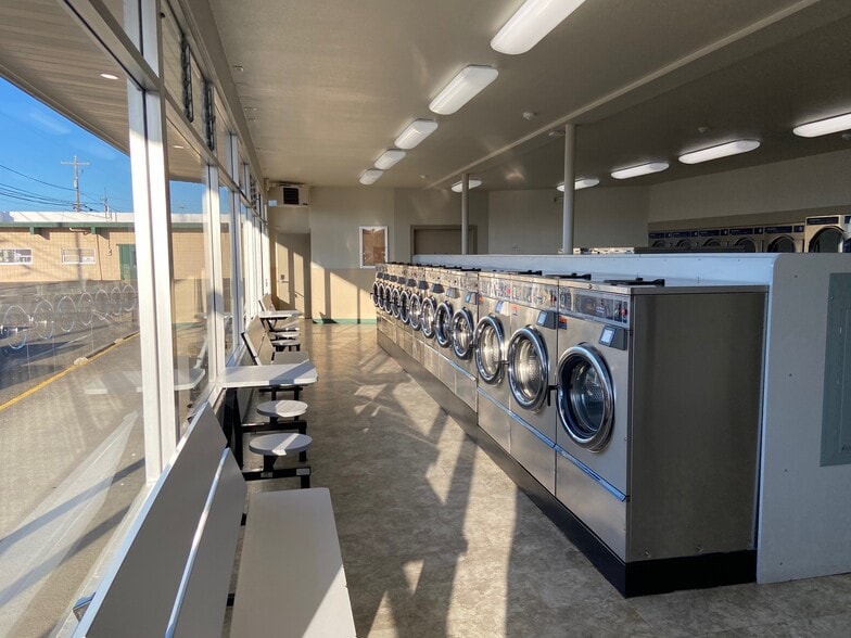 More Photos Of 1921 Virginia Ave, North Bend Freestanding For Sale