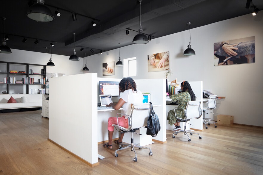 More Photos Of 4310 21st St, Long Island City Warehouse For Sale