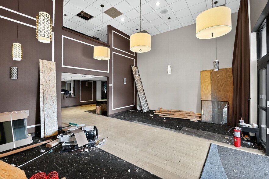 More Photos Of 1550 E Dundee Rd, Palatine Hotel For Sale