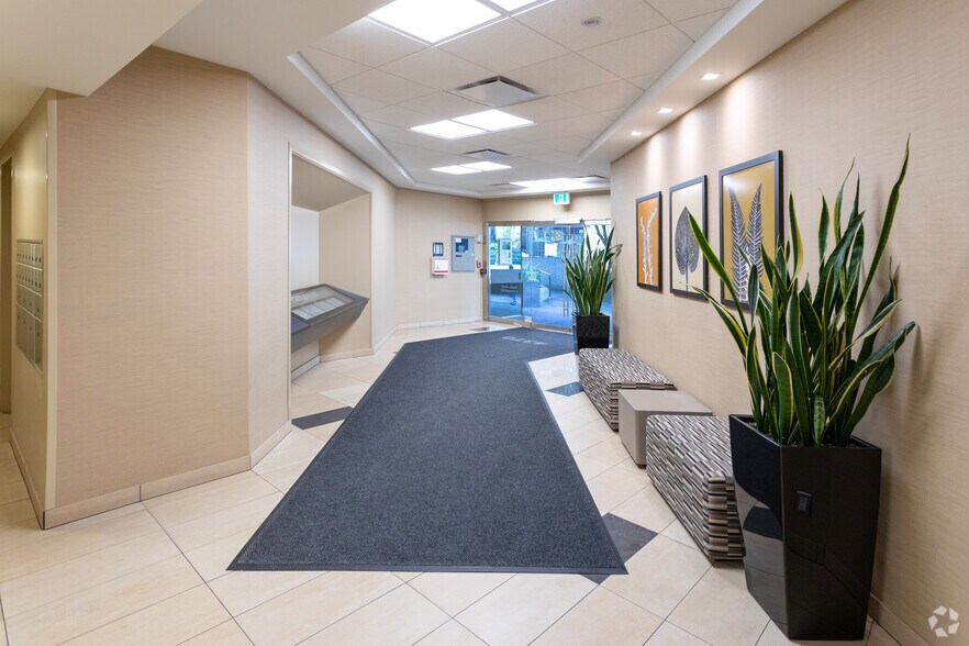 More Photos Of 4370 Dominion St, Burnaby Office For Lease