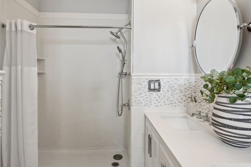 More Photos Of 917 Howard Ave, Burlingame Office Residential For Sale