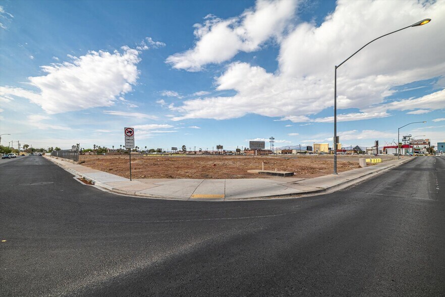 More Photos Of 851 E Tropicana Ave, Las Vegas Land For Sale