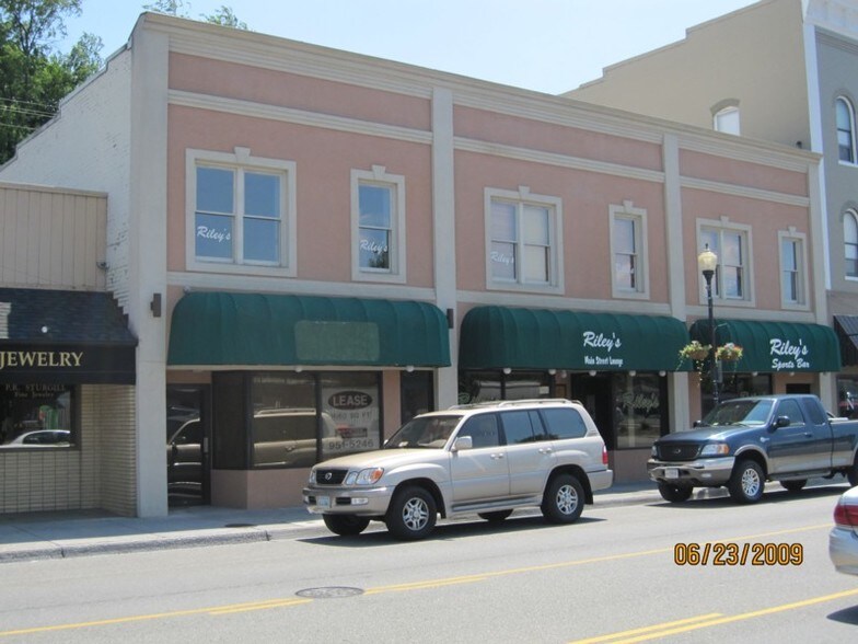 More Photos Of 1039 E Main St, Radford Storefront Retail Office For Sale