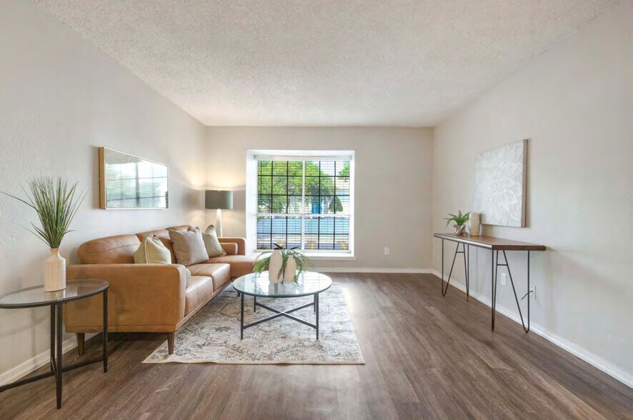More Photos Of 1830 W Rundberg Ln, Austin Apartments For Sale