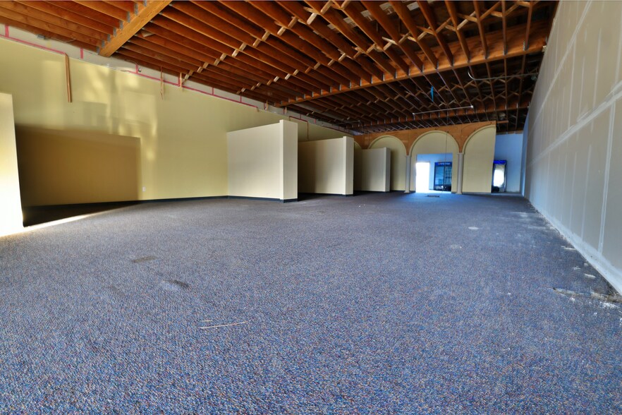 More Photos Of 2190-2434 SE 182nd Ave, Gresham Unknown For Lease