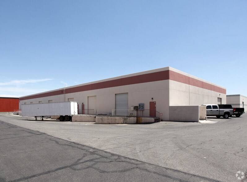 More Photos Of 6225 S Mojave Rd, Las Vegas Warehouse For Lease