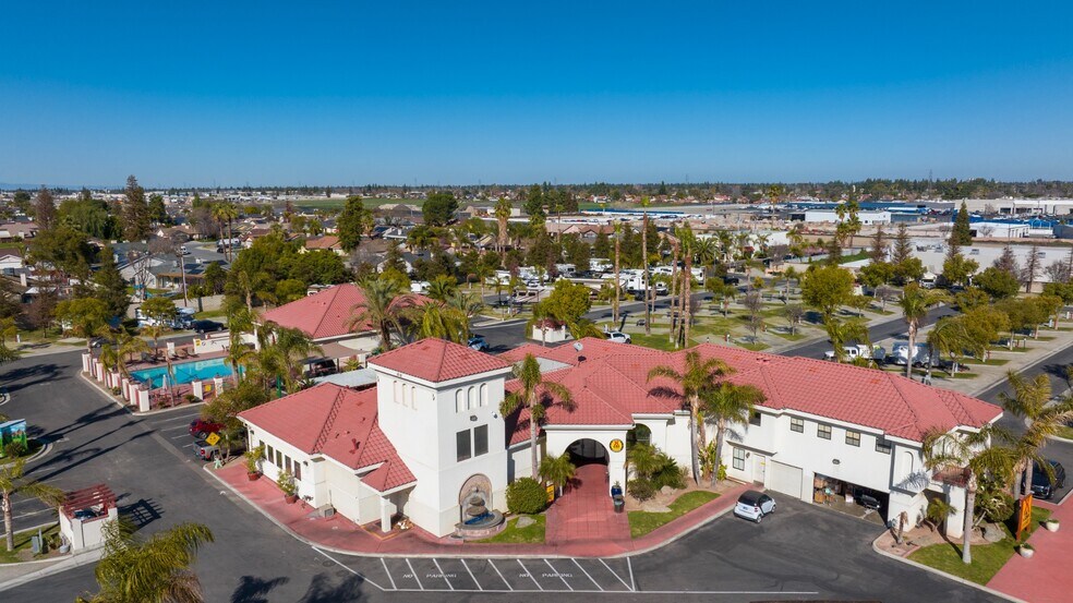 More Photos Of 5025 Wible Rd, Bakersfield Specialty For Sale