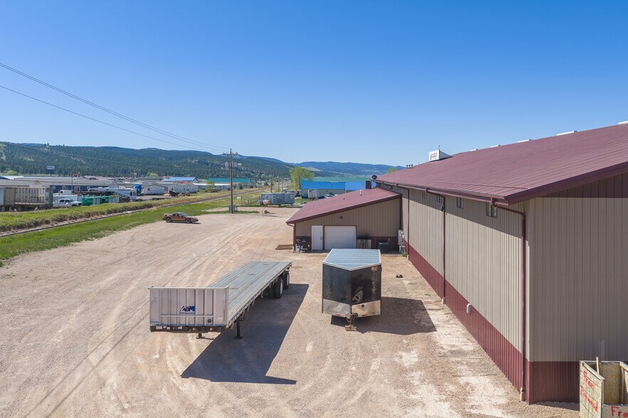 More Photos Of 11835 Quaal Rd, Black Hawk Warehouse For Lease