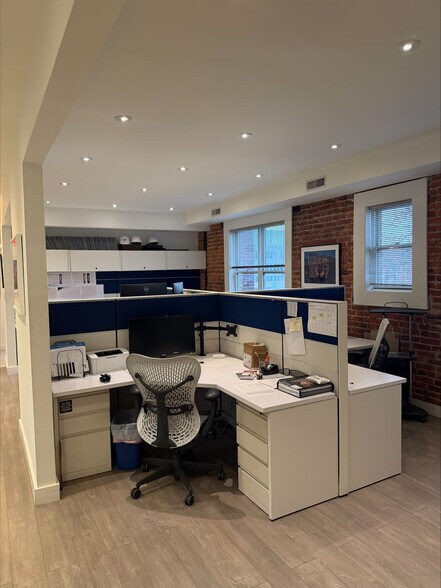 More Photos Of 2300 Wisconsin Ave NW, Washington Loft Creative Space For Lease