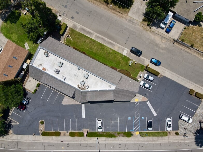 More Photos Of 9300 Madison Ave, Orangevale Office For Lease