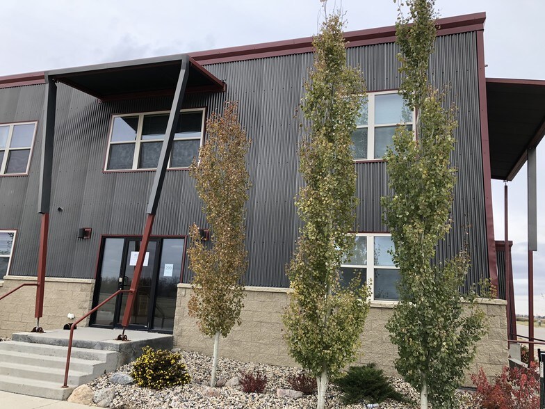 More Photos Of 299 Prairie Dr, Stanley Office For Sale