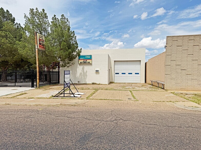 Primary Photo Of 1118 N Texas Ave, Odessa Auto Repair For Lease